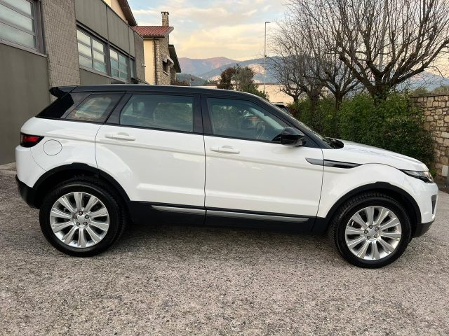 LAND ROVER Range Rover Evoque 5p 2.0 td4 150CV 1PROPRIETARIA ! 90000KM ! Immagine 3