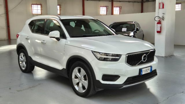 VOLVO XC40 T3 Geartronic 163CV NAVY-TELECAMERA-CAMBIO AUT. Immagine 1