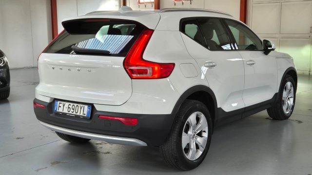 VOLVO XC40 T3 Geartronic 163CV NAVY-TELECAMERA-CAMBIO AUT. Immagine 3