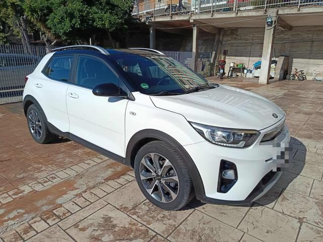 KIA Stonic 1.4 MPI EcoGPL Style Immagine 1