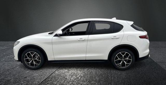 ALFA ROMEO Stelvio 2.2 Turbodiesel 210 CV AT8 Q4 Super +19" Immagine 3