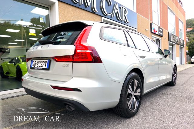 VOLVO V60 D3 Momentum Business Pro UNIPRO Immagine 4