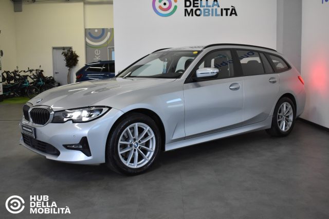 BMW 320 d 48V xDrive Touring Business Advantage Aut. Immagine 2