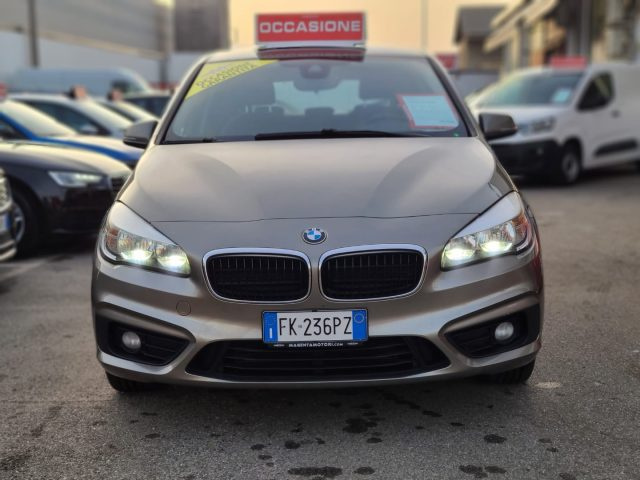 BMW 218 d Active Tourer Advantage (unicoprop) Immagine 1