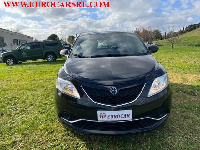 LANCIA Ypsilon 1.2 69 CV 5 porte Silver Immagine 1