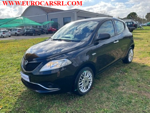 LANCIA Ypsilon 1.2 69 CV 5 porte Silver Immagine 2