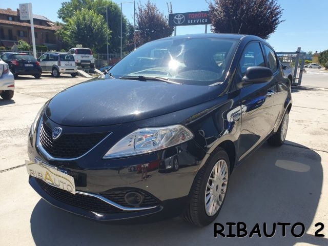 LANCIA Ypsilon 1.2 69 CV 5 porte Platinum EURO6 Immagine 1