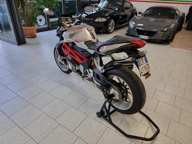 MV AGUSTA Brutale 1090 R ABS Immagine 4