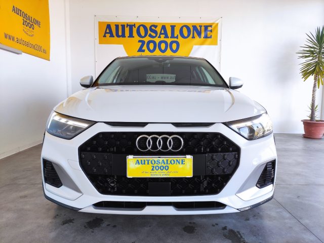 AUDI A1 citycarver 30 TFSI S tronic LED Immagine 1