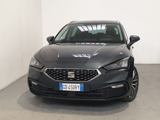 SEAT Leon Sportstourer 1.5 eTSI 150 CV DSG Xcellence Immagine 2