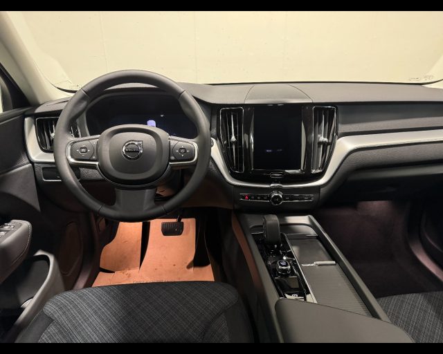 VOLVO XC60 B4 GEARTRONIC CORE Immagine 2