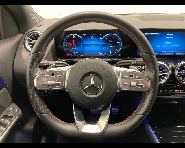 MERCEDES-BENZ GLA 200 D AUTO PREMIUM Immagine 4