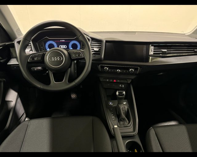 AUDI A1 ALLSTREET 30 TFSI S-TRONIC IDENTITY CONTRAST Immagine 2