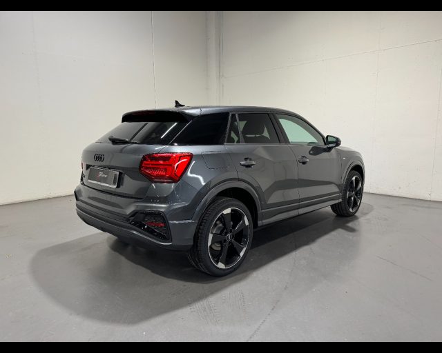 AUDI Q2 35 TFSI S -TRONIC IDENTITY BLACK Immagine 1