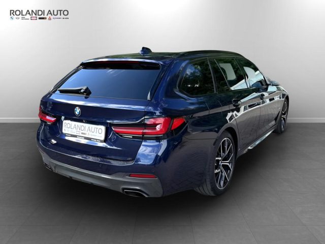 BMW 530 d mhev 48V xdrive Business auto Immagine 1