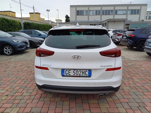 HYUNDAI Tucson 2ª serie  1.6 CRDi 48V XLine Immagine 4