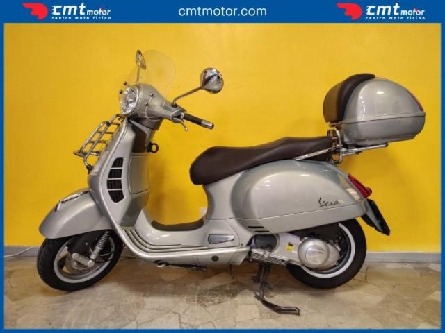 VESPA GTS 300 Garantito e Finanziabile Immagine 0