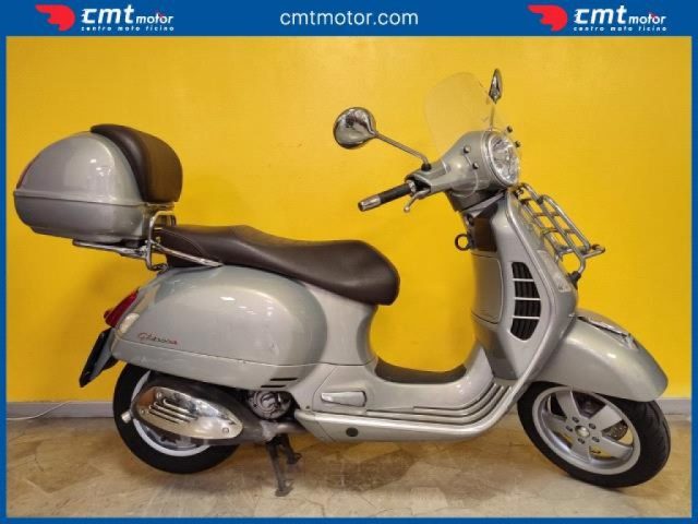 VESPA GTS 300 Garantito e Finanziabile Immagine 2