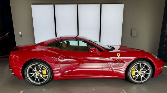 FERRARI California DCT Immagine 4