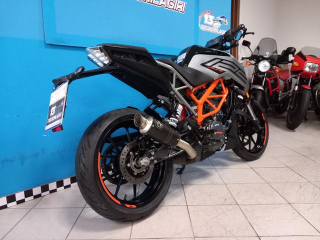 KTM 125 Duke Garantita e finanziabile Immagine 2