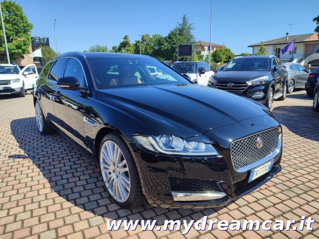 JAGUAR XF Sportbrake 2.0 D 180 CV AWD aut. Portfolio Immagine 3