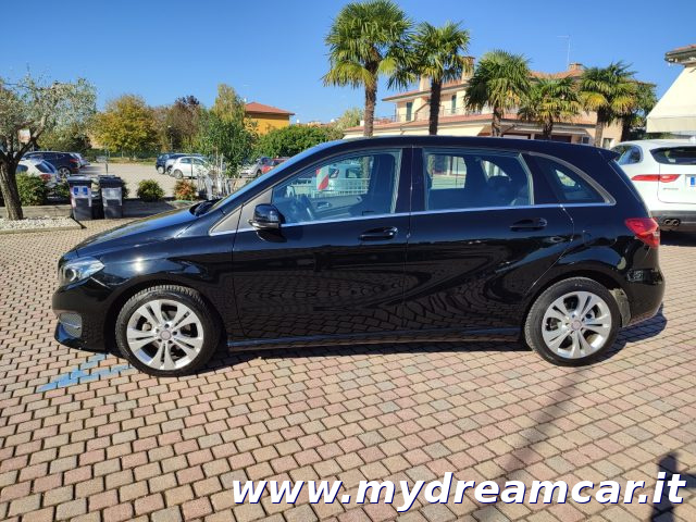 MERCEDES-BENZ B 180 d Automatic Sport Immagine 4