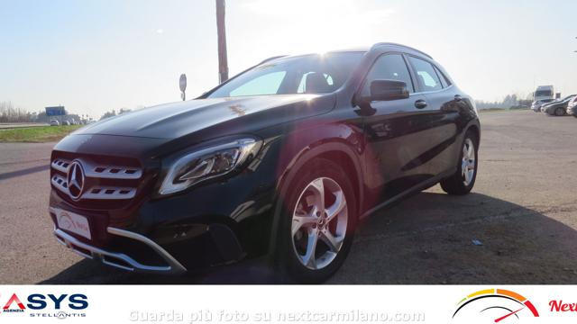 MERCEDES-BENZ GLA 180 Sport Immagine 0