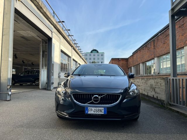 VOLVO V40 D2 Business Immagine 1