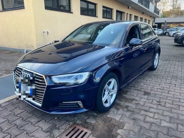 AUDI A3 SPB 1.4 TFSI e-tron S tronic Sport Immagine 0