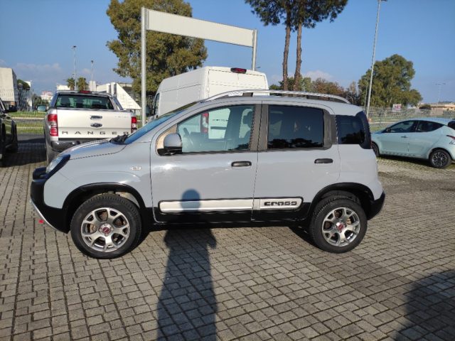 FIAT Panda Cross 0.9 TwinAir Turbo S&S 4x4 Immagine 2