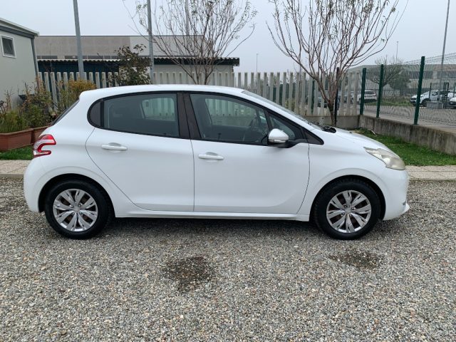 PEUGEOT 208 1.4 8V HDi 68CV 5p. Active Immagine 3