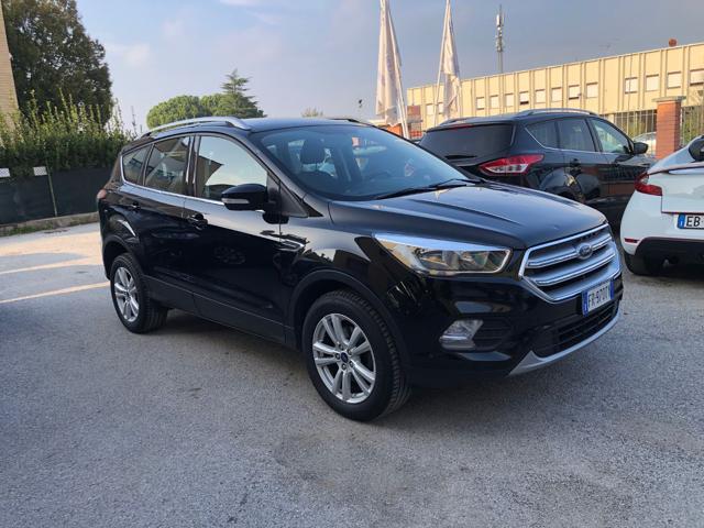 FORD Kuga 1.5  tdci 120 CV S&S 2WD Business Immagine 3