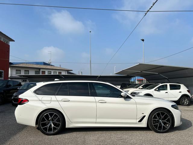 BMW 520 d 48V Touring Msport mhev Immagine 3