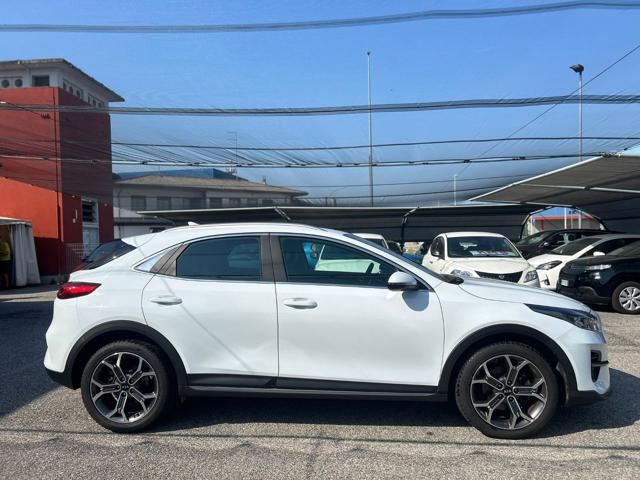 KIA XCeed 1.6 CRDi 136 CV MHEV DCT STYLE Immagine 3