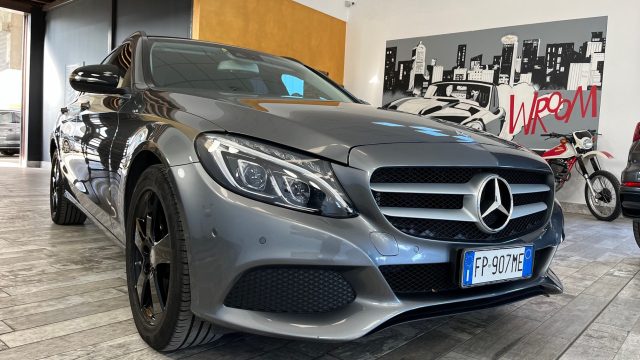 MERCEDES-BENZ C 300 h S.W. Automatic Sport Immagine 1