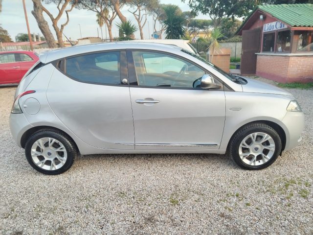 LANCIA Ypsilon 1.2 69 CV 5 porte GPL Ecochic Platinum Immagine 2