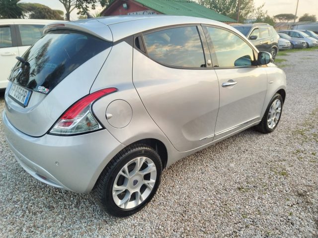 LANCIA Ypsilon 1.2 69 CV 5 porte GPL Ecochic Platinum Immagine 3