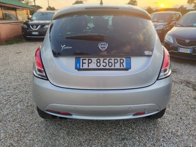 LANCIA Ypsilon 1.2 69 CV 5 porte GPL Ecochic Platinum Immagine 4