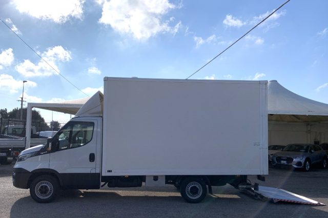 IVECO Daily 33S14H 2.3 HPT Cassa Pedana 750kg Passo 3750 Immagine 3