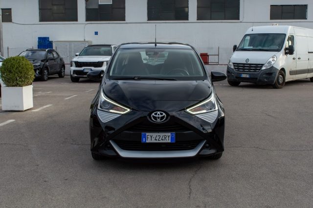 TOYOTA Aygo 1.0 VVT-i 72 CV 5 porte x-play Immagine 1