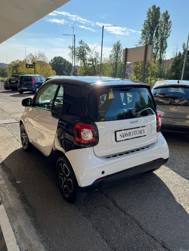 SMART ForTwo 70 1.0 twinamic Passion Immagine 1