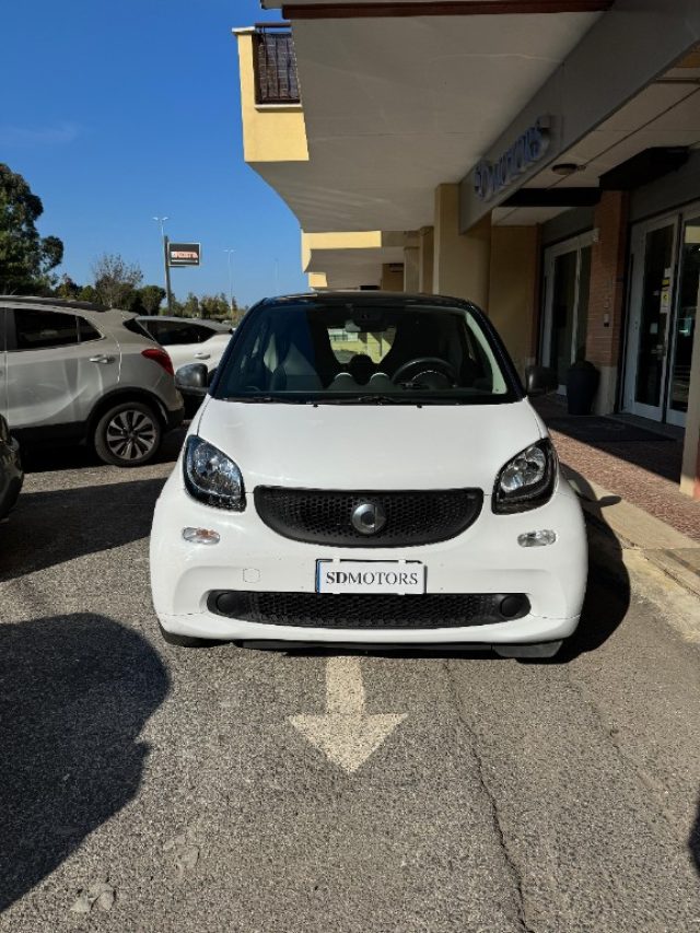 SMART ForTwo 70 1.0 twinamic Passion Immagine 2