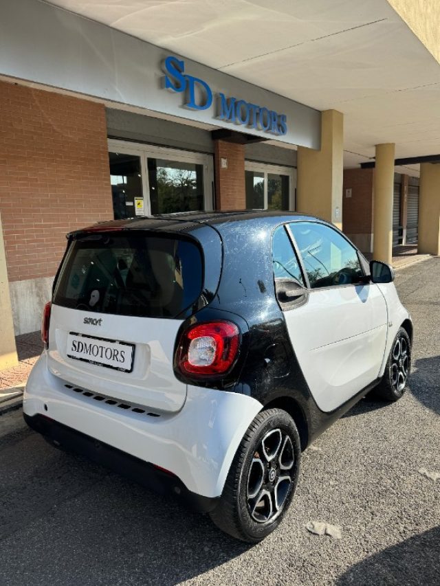 SMART ForTwo 70 1.0 twinamic Passion Immagine 4