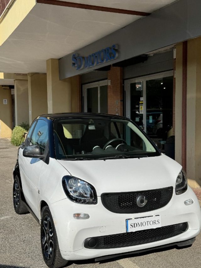 SMART ForTwo 70 1.0 twinamic Passion Immagine 0