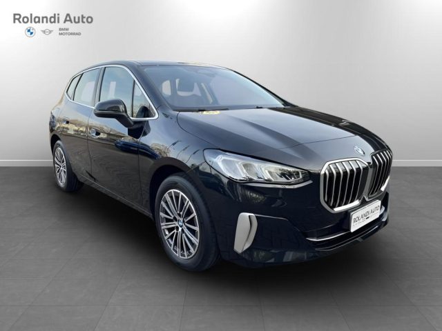 BMW 218 d Active Tourer Luxury auto Immagine 2