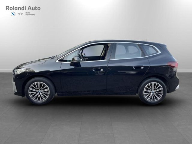 BMW 218 d Active Tourer Luxury auto Immagine 4