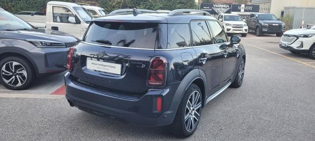 MINI Mini 2.0 Cooper D Yours Countryman Immagine 2