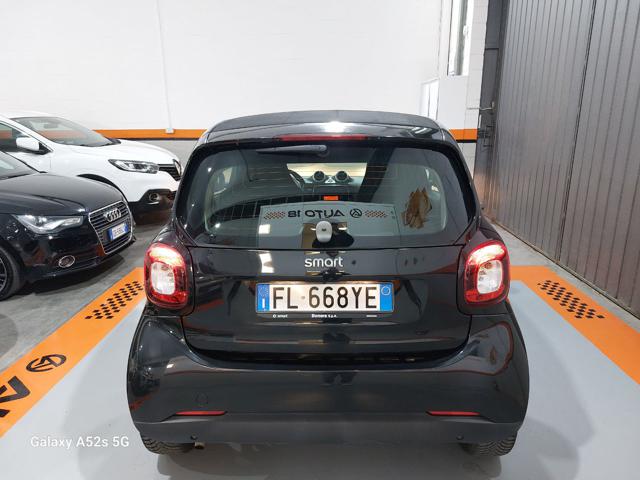 SMART ForTwo twinamic  Youngster + soli 25000 km!!! Immagine 4