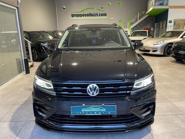 VOLKSWAGEN Tiguan 2.0 TDI 150CV DSG R-Line ext. IQ.Light HUD AMBIENT Immagine 1