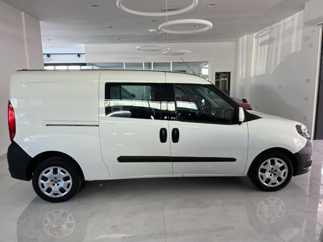 FIAT Doblo 1.6 MJT 105CV PL-TN Cargo Maxi Lamierato Vetri Immagine 2